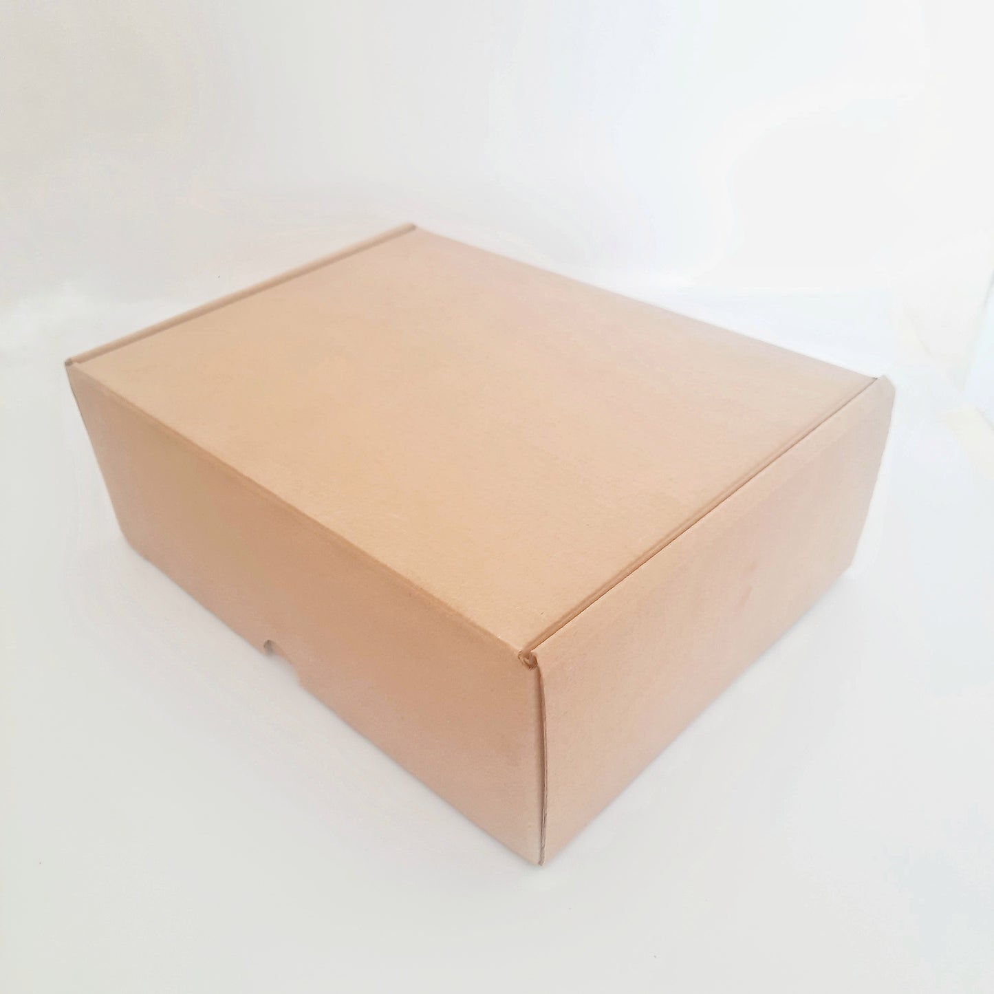 Medium Kraft Rectangle Gift Box - 240 x 183 x 92mm